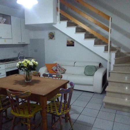 פיומפרדו ברוציו Villetta A Schiera מראה חיצוני תמונה