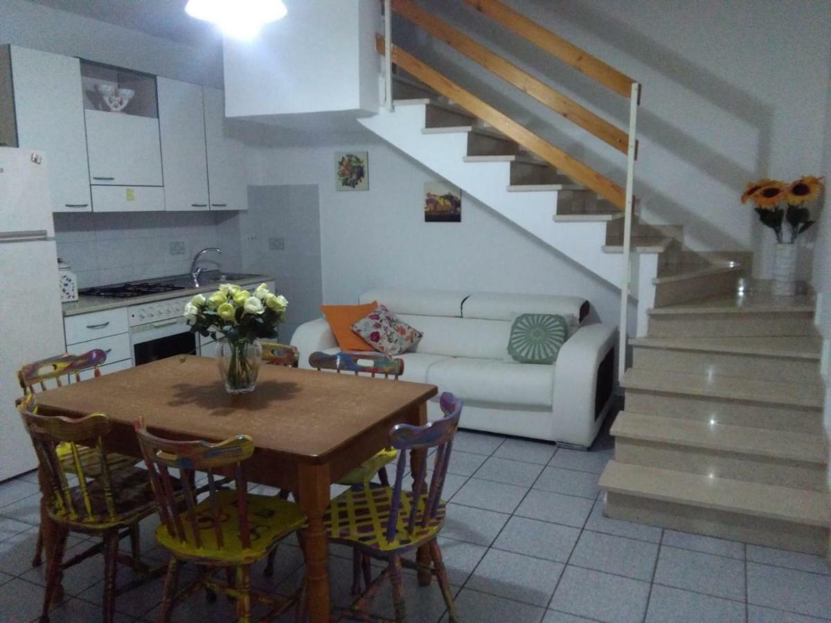 פיומפרדו ברוציו Villetta A Schiera מראה חיצוני תמונה